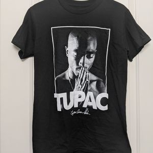 Tupac shirt